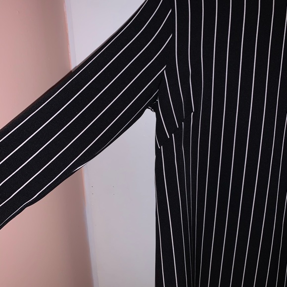 H&M black and white strips dress - Picture 2 of 4